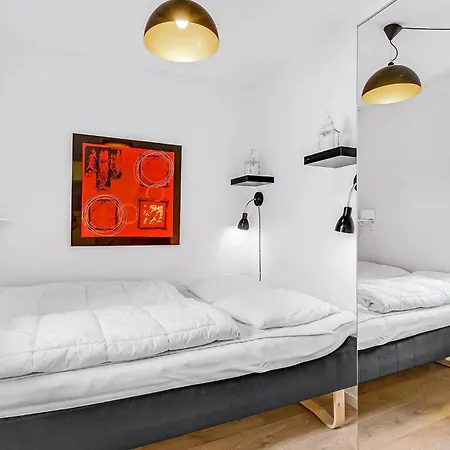 Eight-bedroom In *