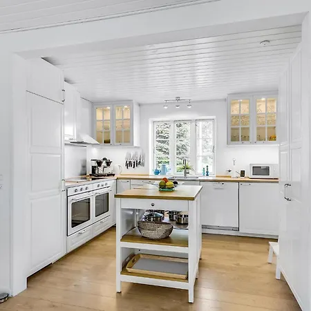 Eight-bedroom In * Nørre Nebel