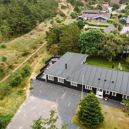 Eight-bedroom In Prázdninový dům Nørre Nebel
